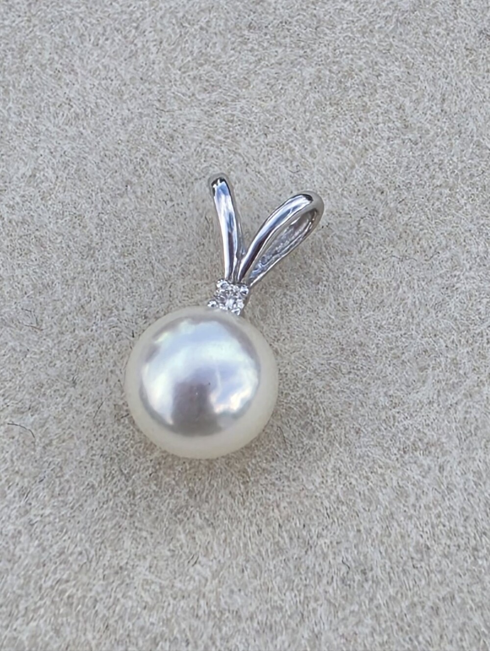 14K White Gold Genuine Pearl Pendant • 0.55 g